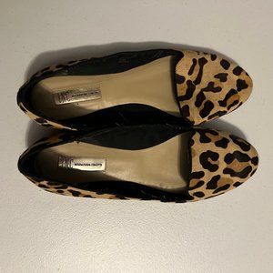 INC International Concept leopard flat size 10